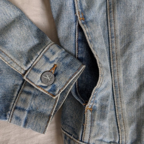 Vintage Calvin Klein Denim Jacket Men's Large - Picture 7 of 7